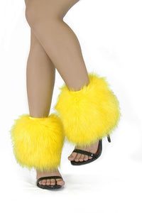 A3 Yellow Ankle Faux-Fur Shoe Covers